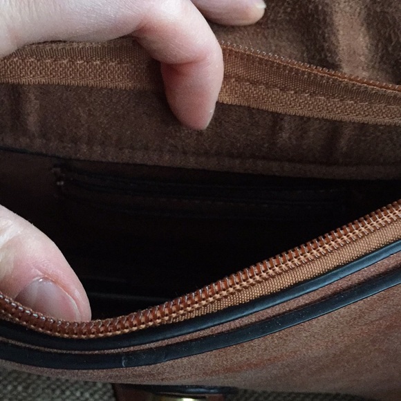 Beautiful cross body/ fanny pack - Picture 6 of 6